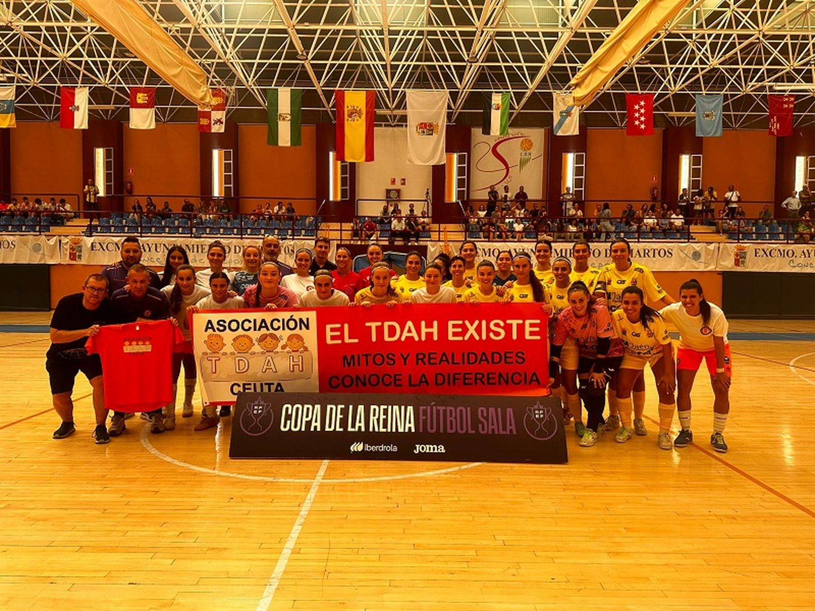 Jugadoras del Camoens y del Martos FS, unidas por el TDAH. / FOTO CEDIDA