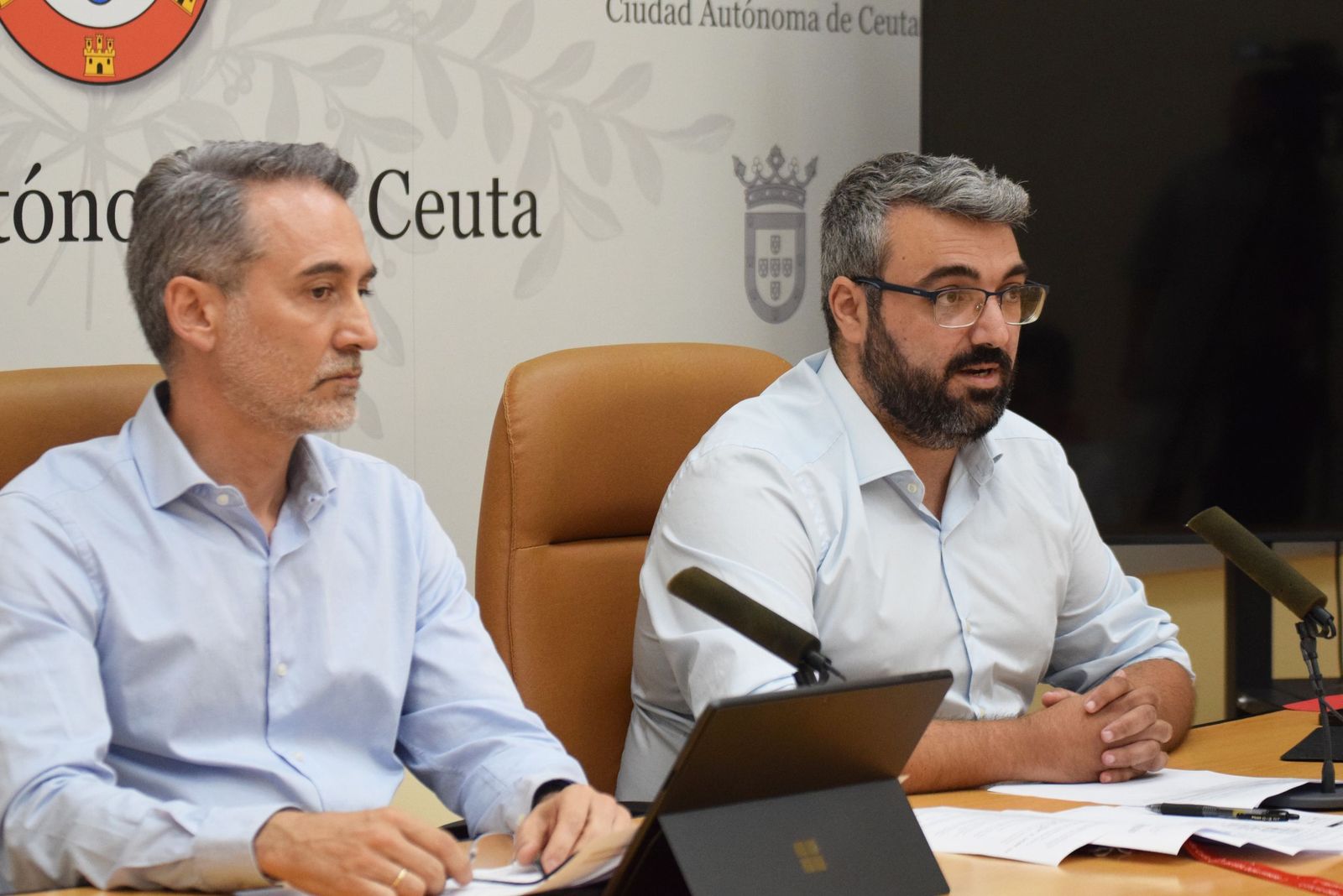 Sebastián Guerrero y Melchor León, durante su comparecencia ante la prensa