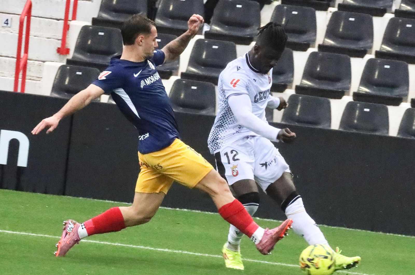 La AD Ceuta se muestra sólido ante un buen Andorra