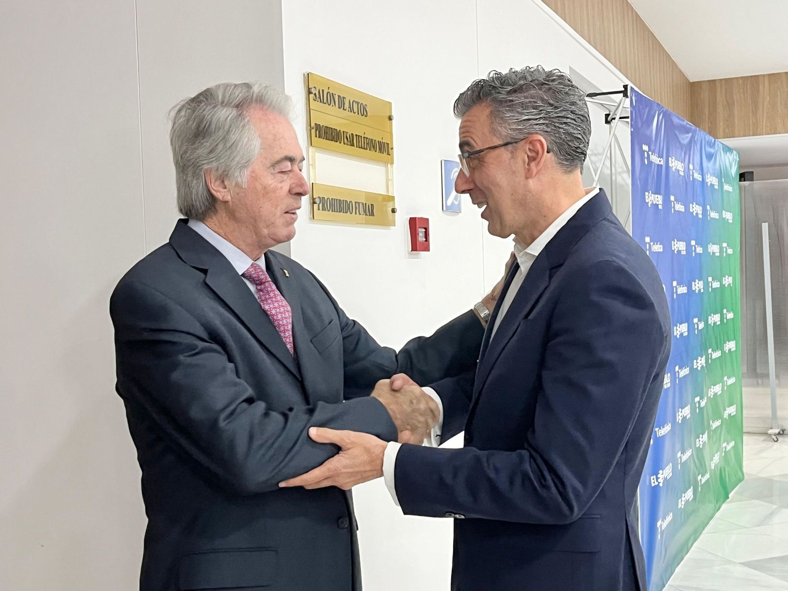 El Pueblo invita a reflexionar sobre el futuro del turismo en Ceuta