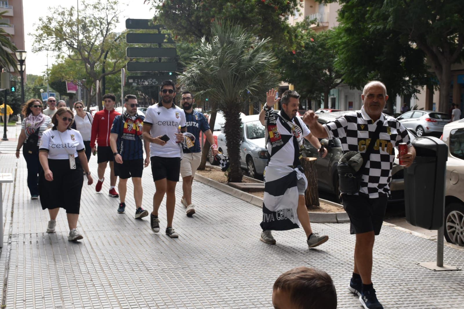 Ceutíes por las calles de Cádiz Ceutíes por las calles de Cádiz