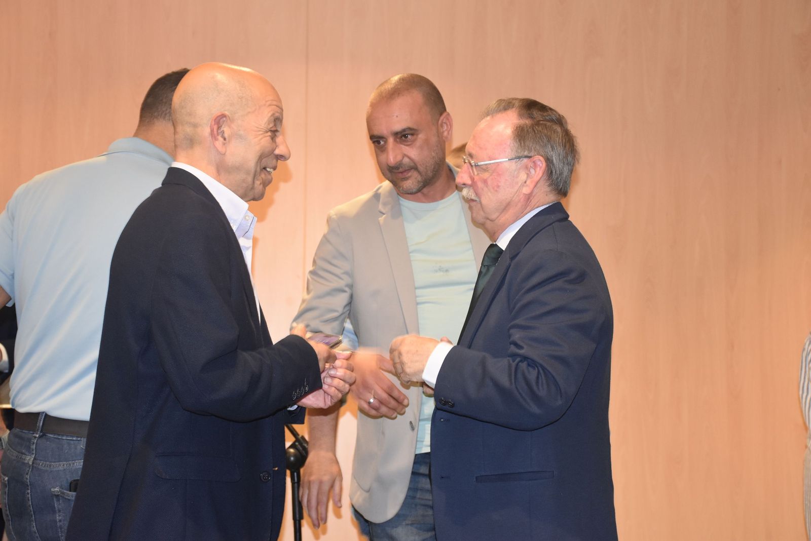 Emotivo homenaje a un emblema de Regulares: Vilal Ahmed