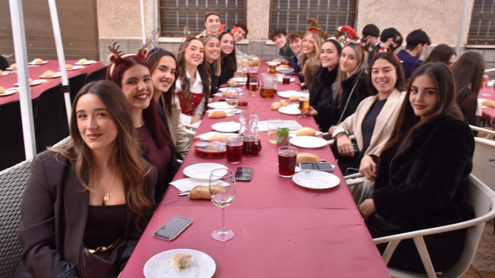 Los ceutíes disfrutan de una Tardebuena que ya es más que una tradición