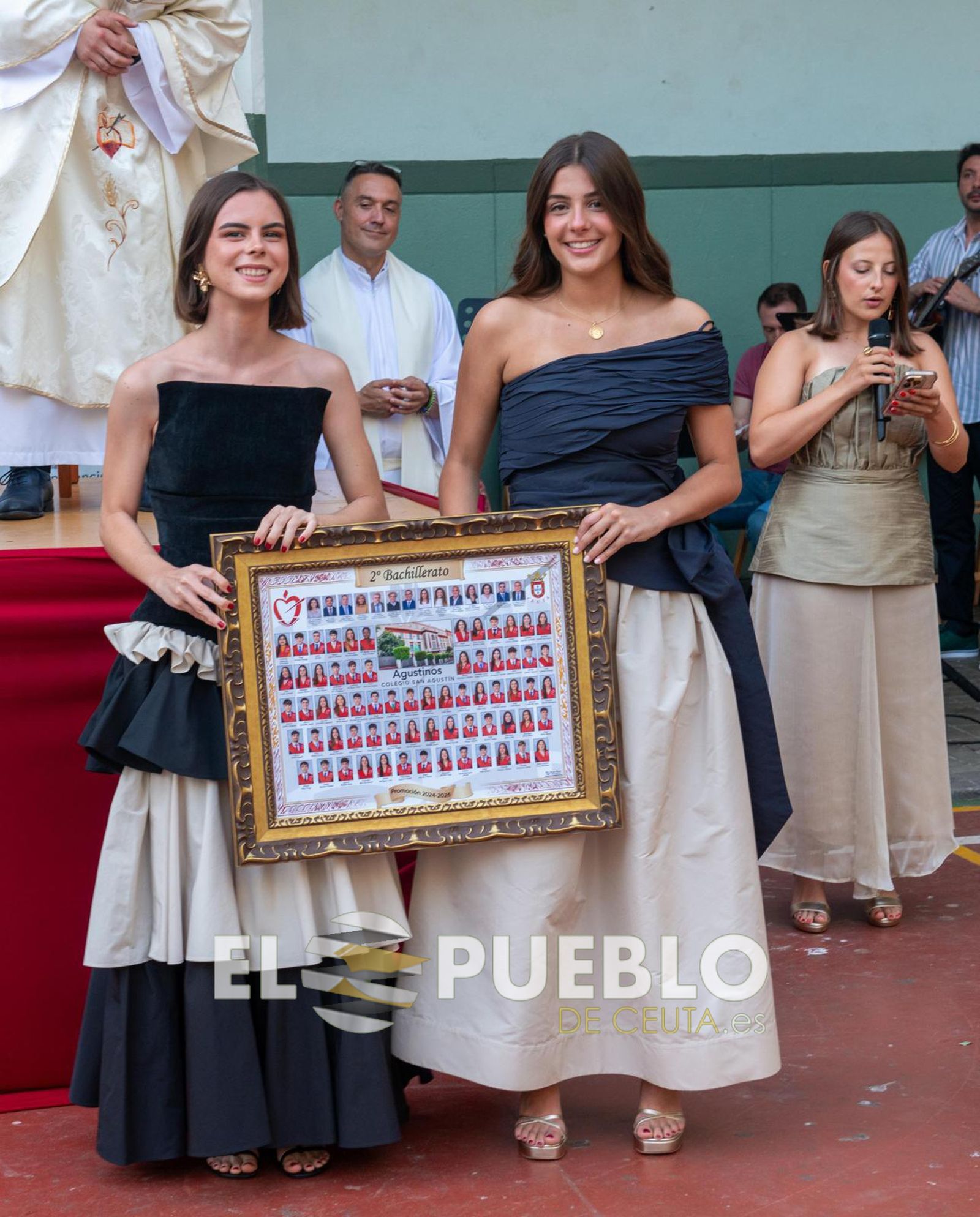 El curso de Segundo de Bachillerato de los Agustinos se gradúa