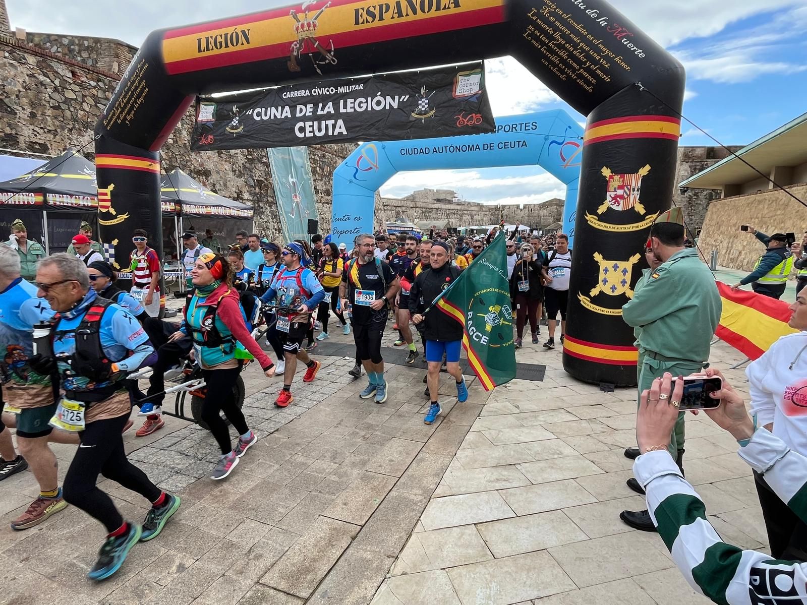 La previa y el inicio de la X Cuna de la Legión a través del objetivo de Reduan