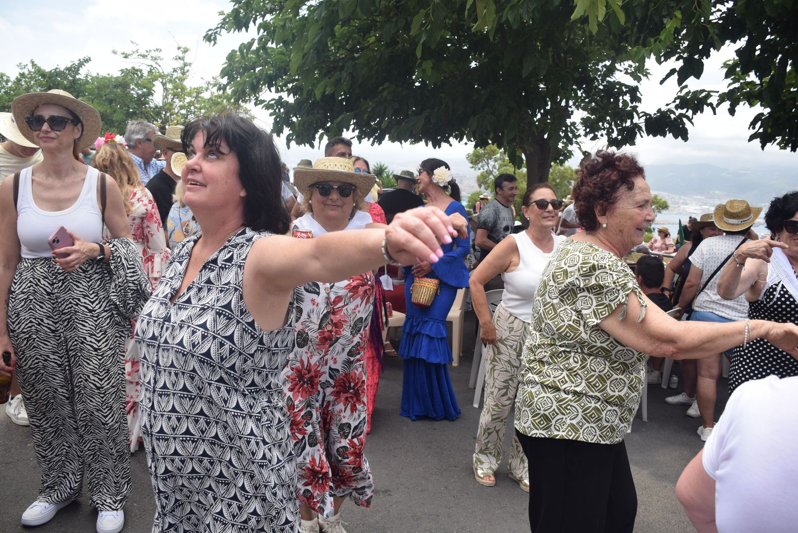 Tradición, fe y calor: Ceuta se vuelca con San Antonio