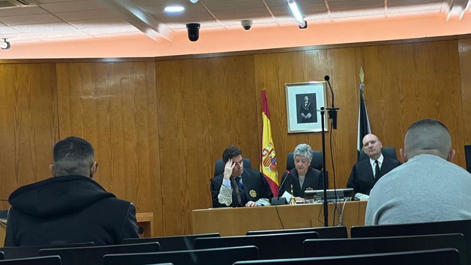 M.L.D. (izquierda) y a la derecha I.A.A., condenados en la primera vista oral.