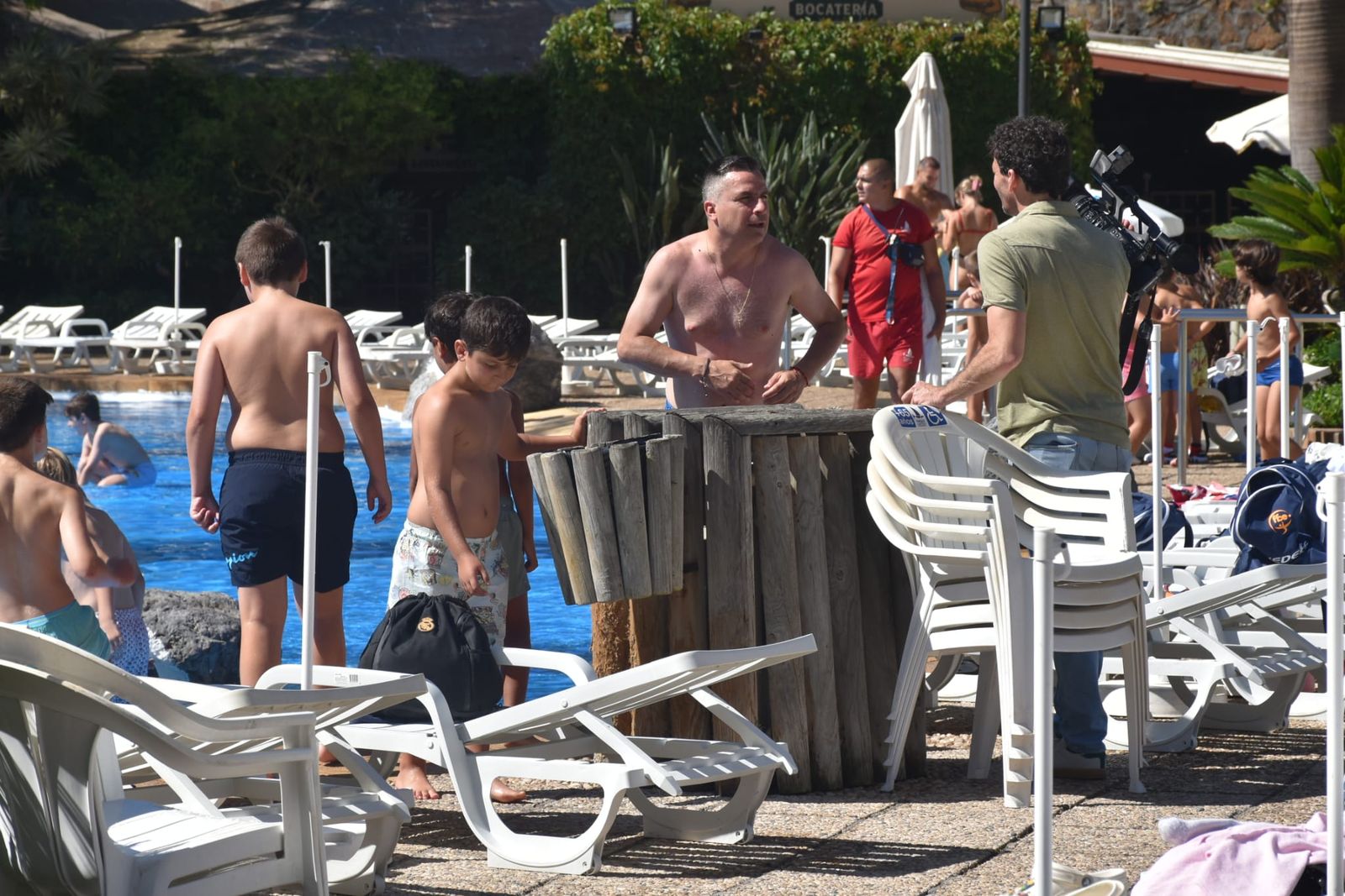 El Campus de Verano Emilio Cózar disfruta de una refrescante jornada en el Parque Marítimo