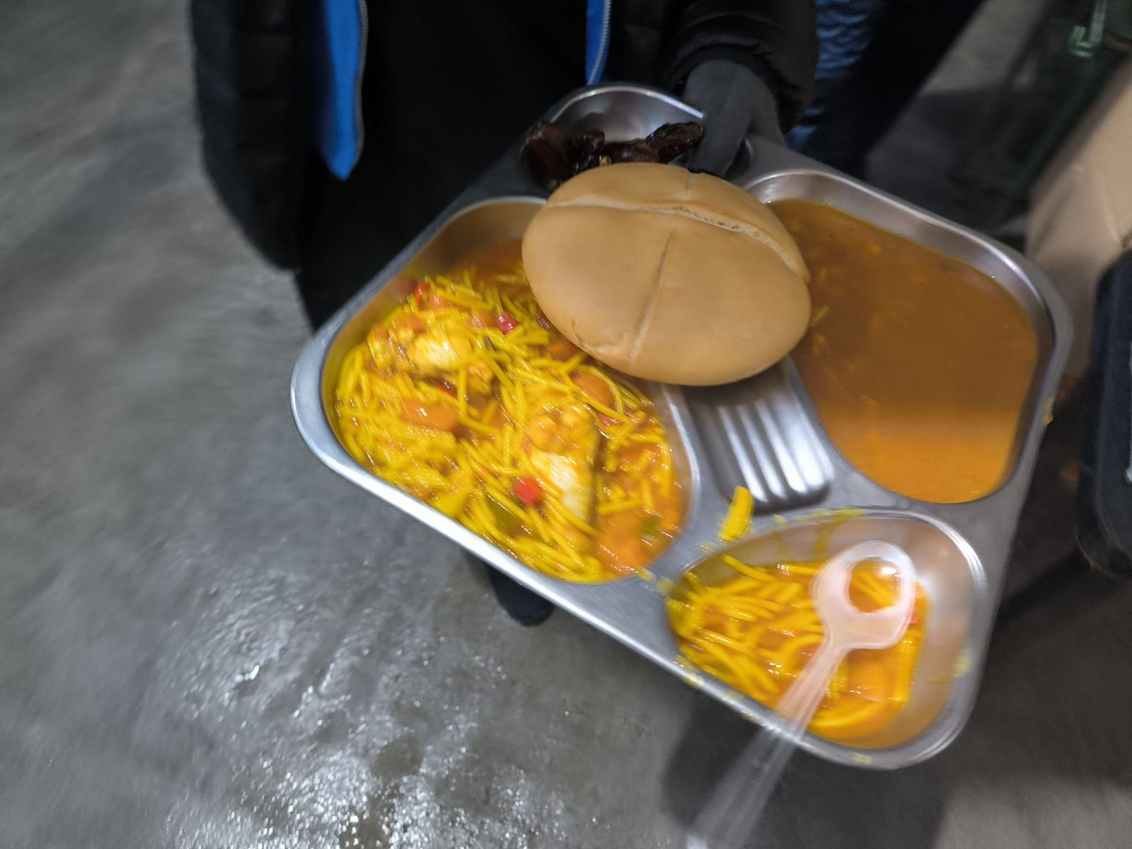 La prensa ceutí disfruta de un delicioso iftar en comunidad y de la mano de Luna Blanca