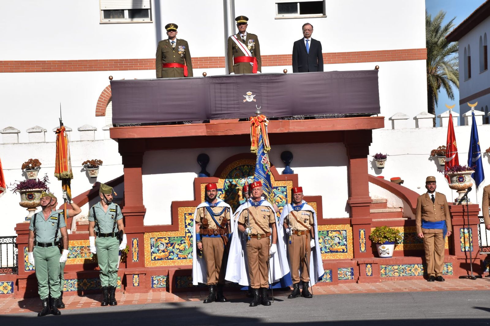 Regulares se viste de gala en honor de la Patrona de Infantería