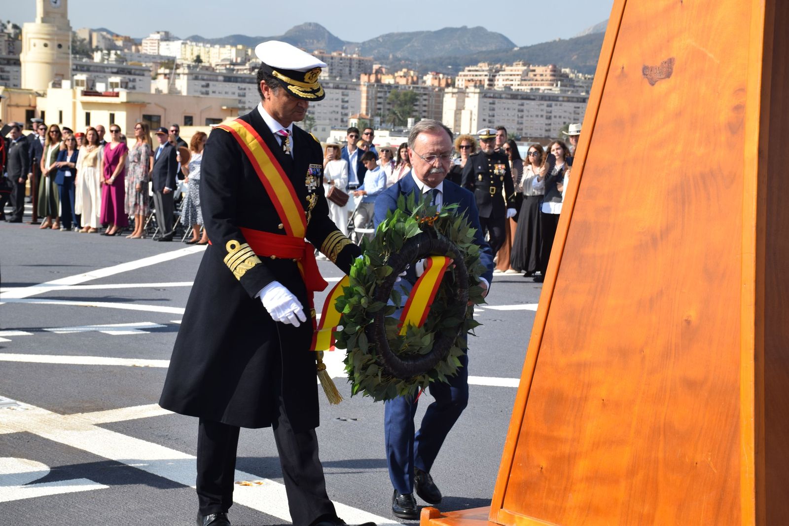 Emotiva jura de bandera a bordo del 'Castilla'