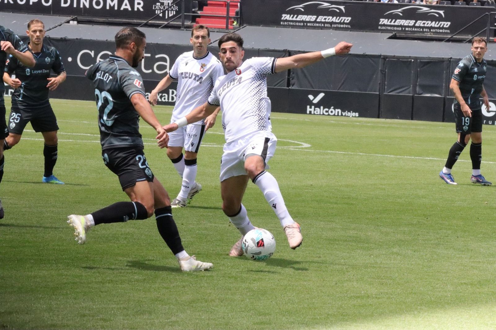 Así se vivió el partido entre la AD Ceuta y el CD Castellón en imágenes