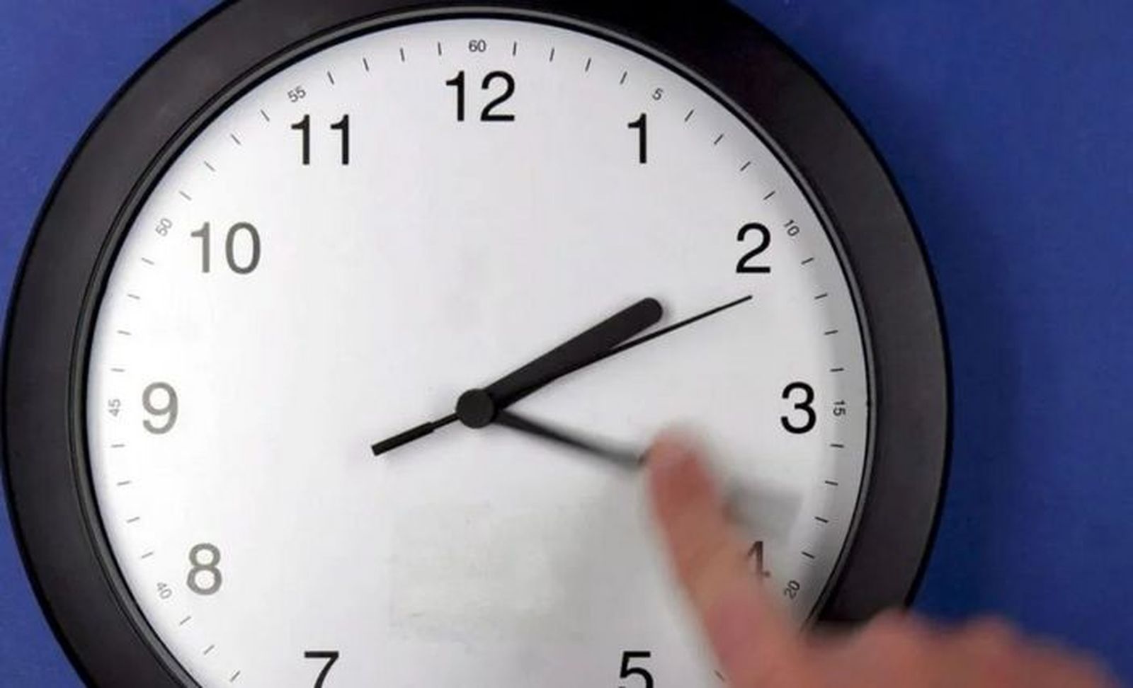7203_cambio-hora