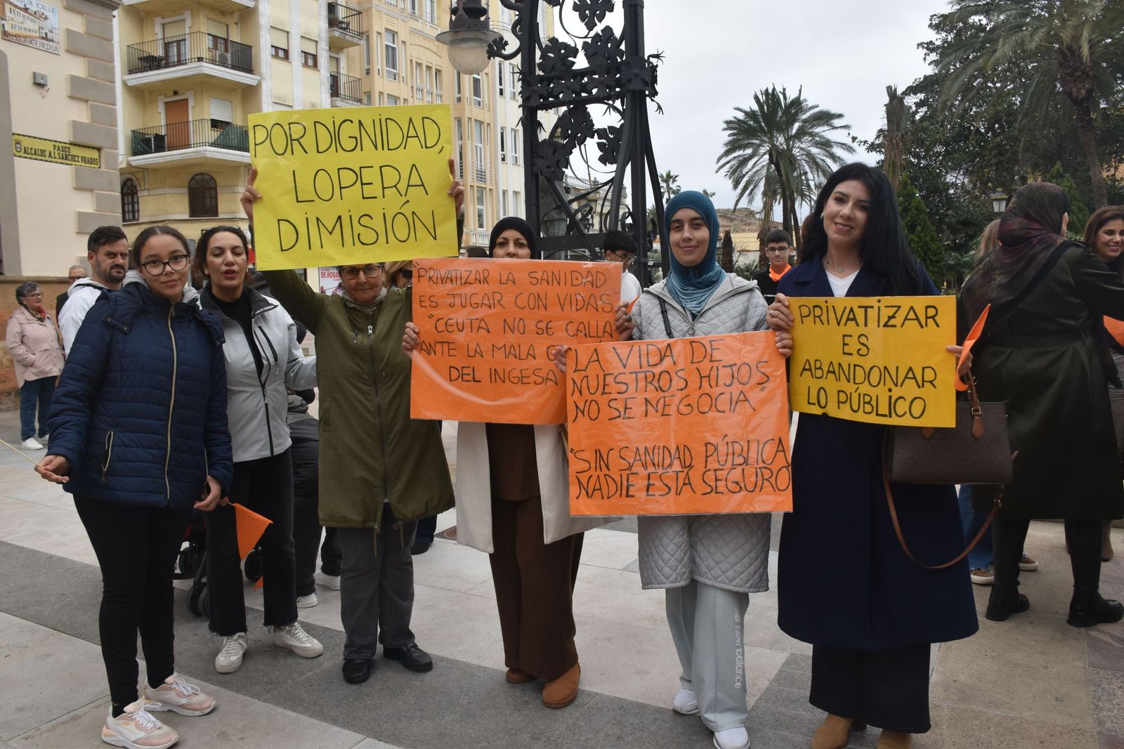 Protesta de familiares de menores con TDAH
