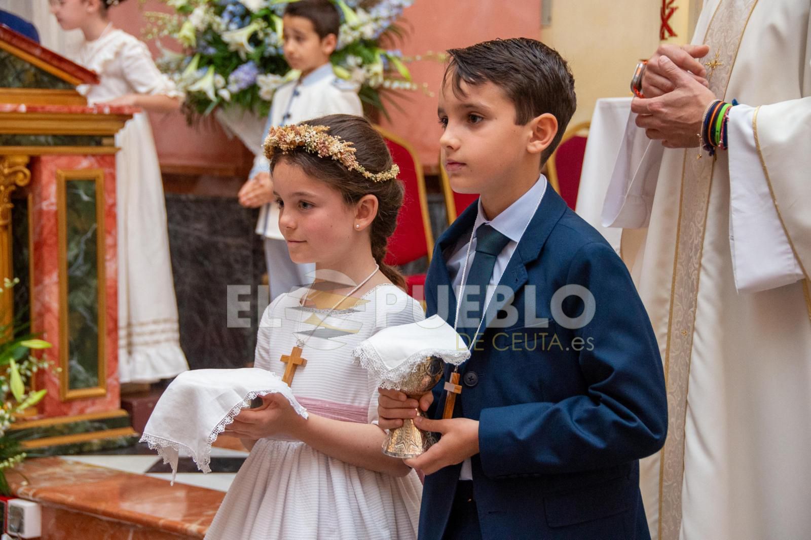 Comuniones en la Iglesia de Nuestra Señora de los Remedios
