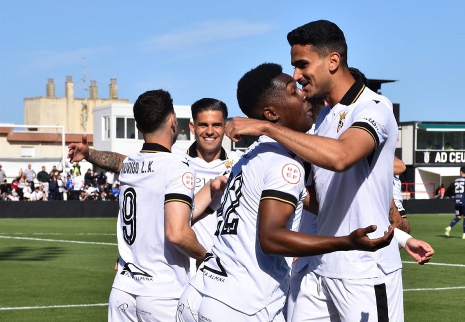 2465_43d25d80-1cfc-4249-b7de-637219e4e130