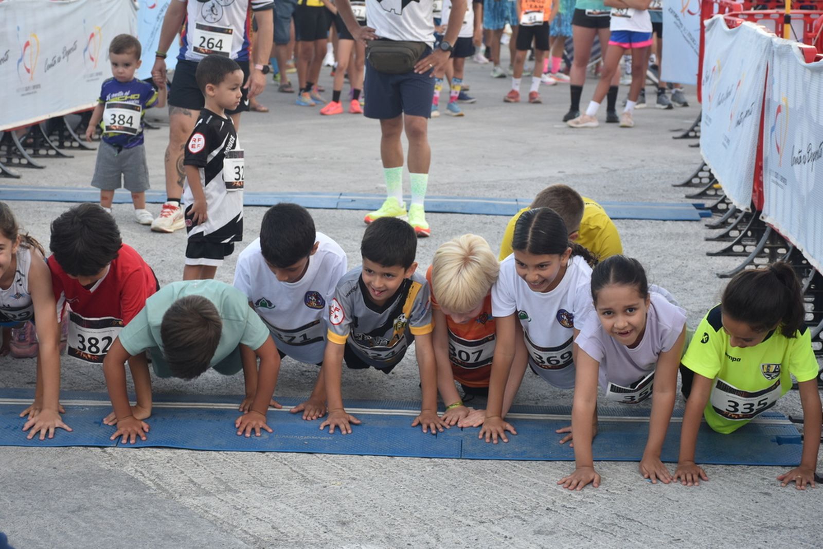 “Bily” y Elena López, reyes de la XXXI carrera popular de San Juan