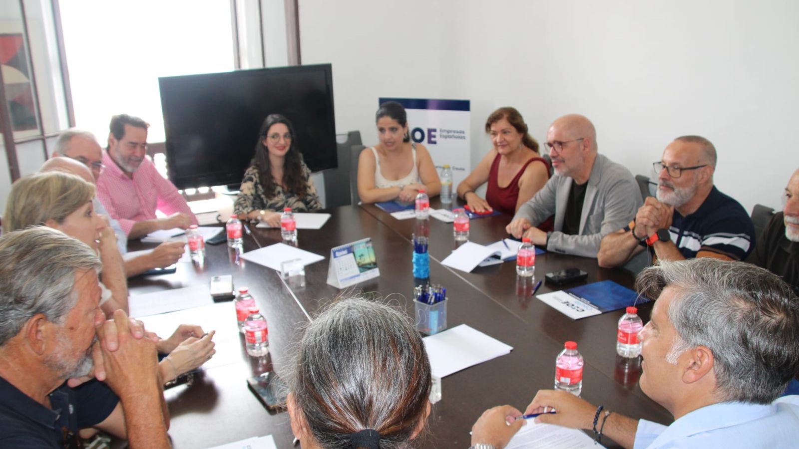 Reunión con los representantes de la Confederación de Empresarios