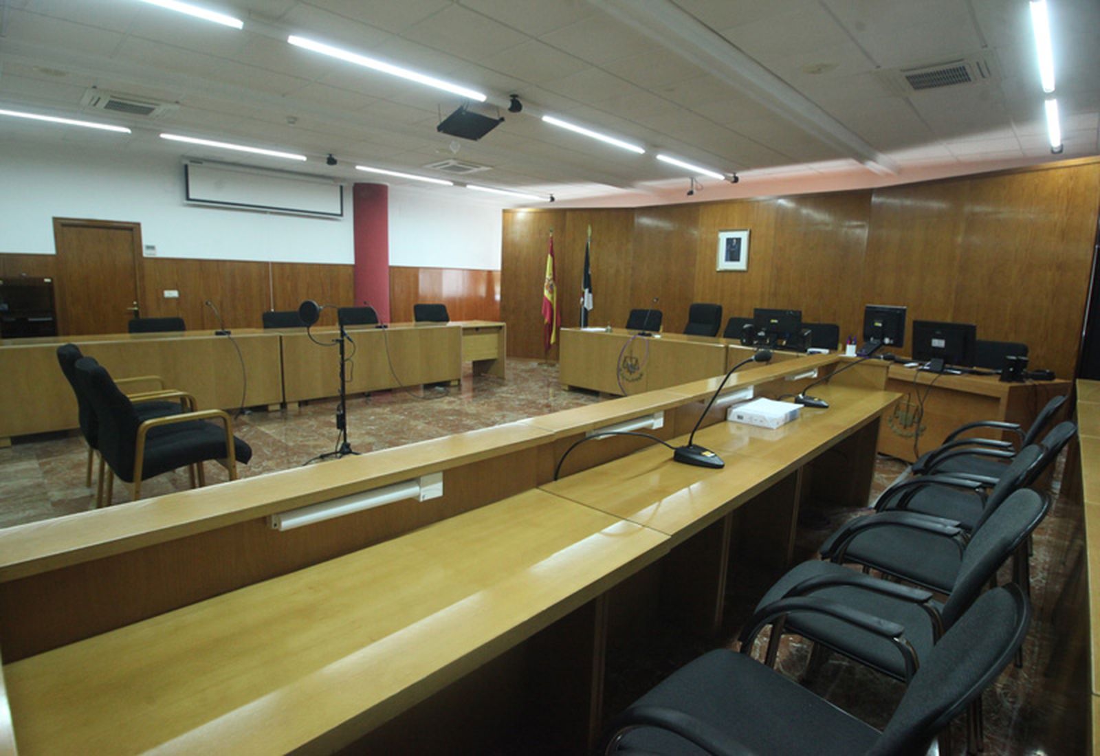 3851_979_4529_9702_sala-6a-de-la-audiencia-provincial_ap001