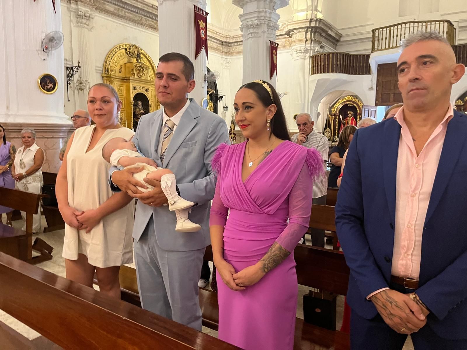 Romeo recibe el Sacramento del Bautismo en Nuestra Señora de África
