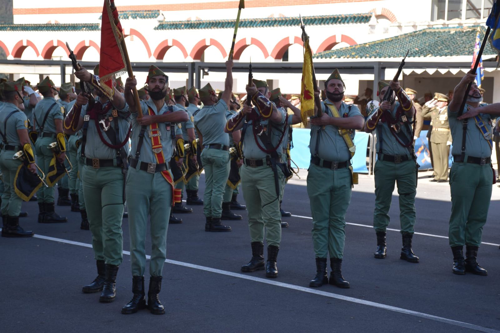 Regulares se viste de gala en honor de la Patrona de Infantería