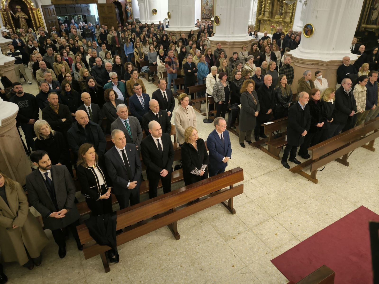 Una misa en la iglesia de África rinde memoria al capitán Álvaro García