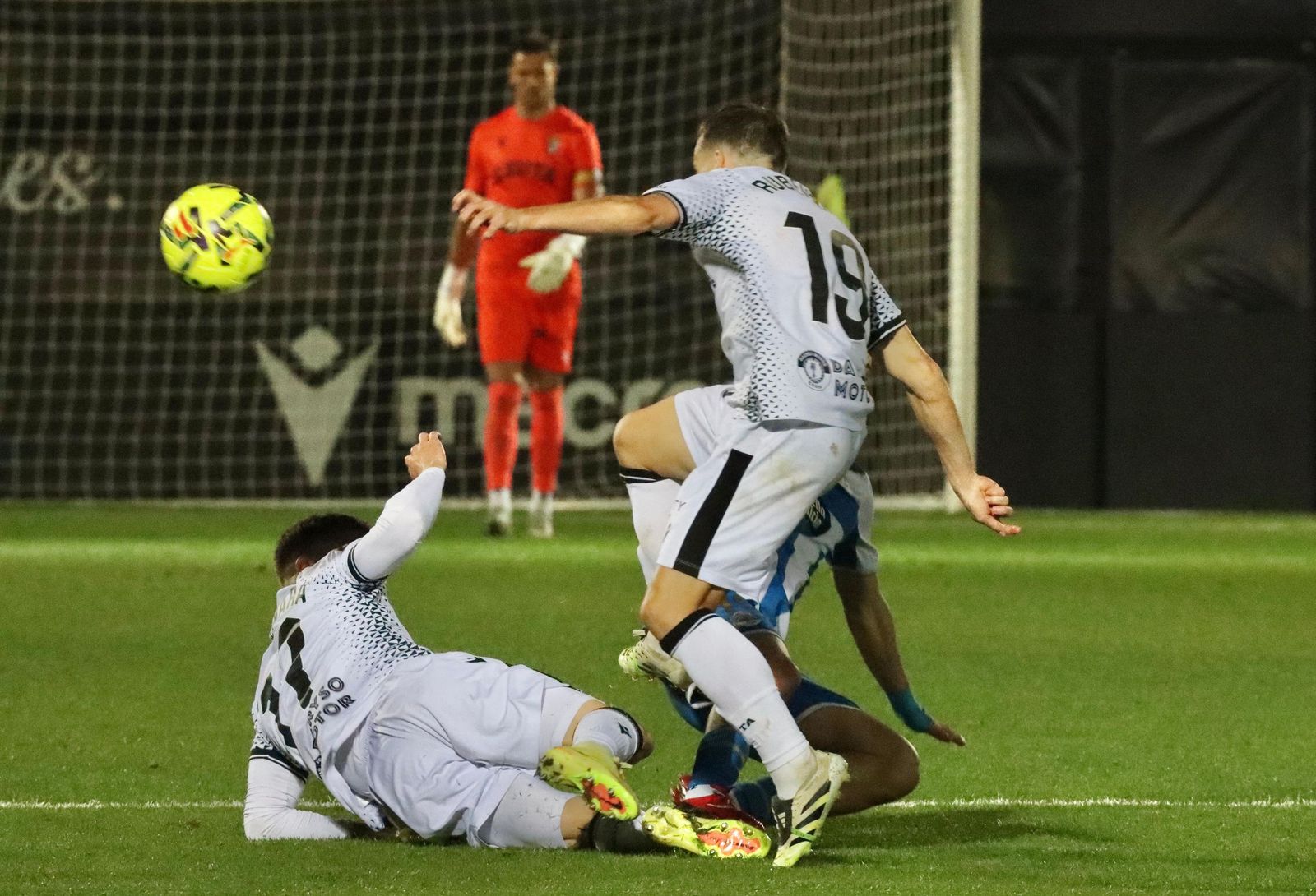 Las imágenes del partido entre la AD Ceuta y el Real Club Deportivo (1-2)