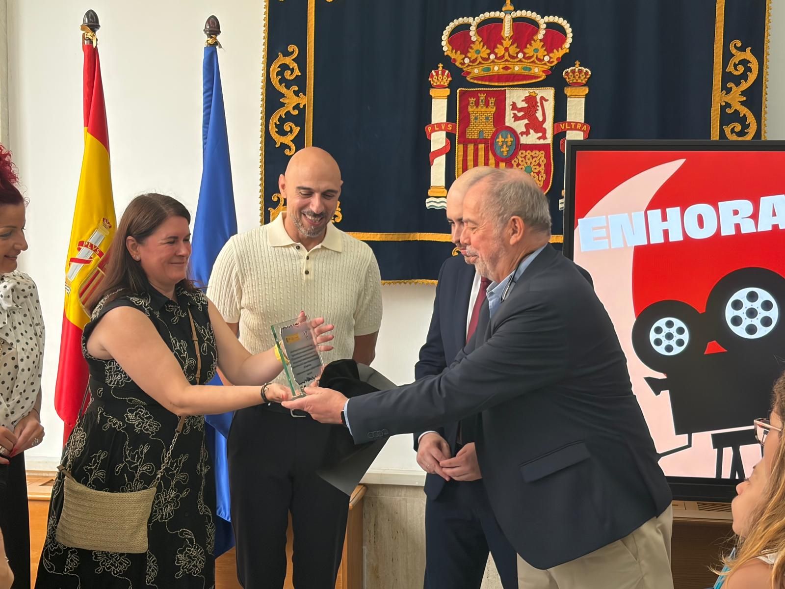 Triano recibe a “los ganadores del Óscar” de Educación: el alumnado del Lope de Vega