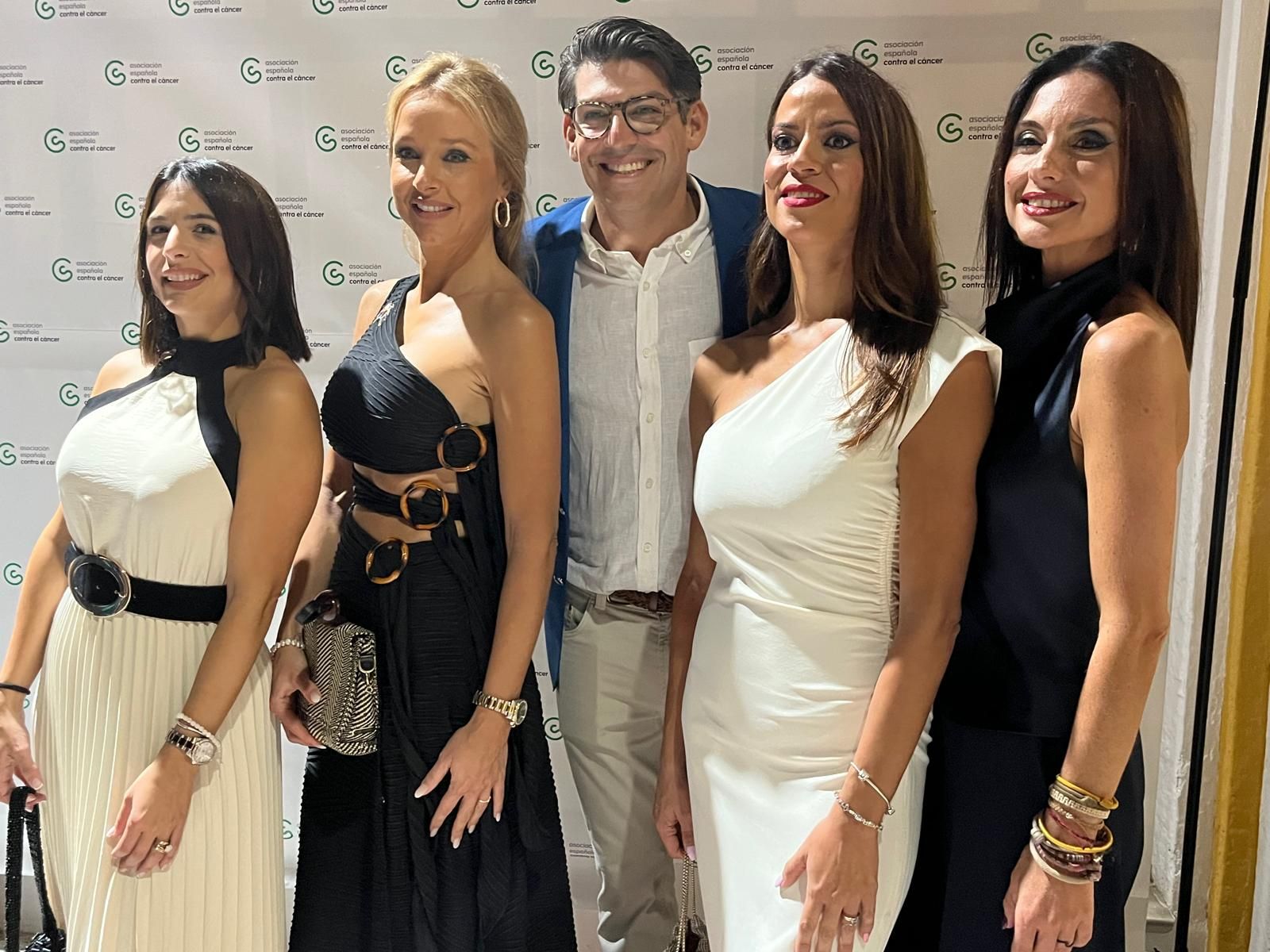 FOGALERÍA | La cena benéfica en Ceuta de la AECC en imágenes