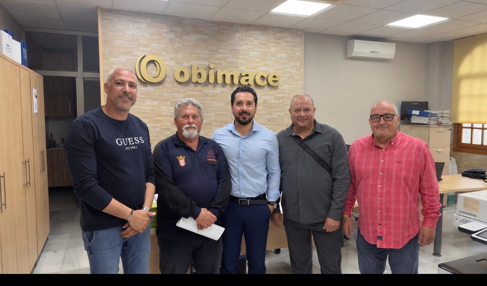 Los participantes en la reunión celebrada hoy entre UGT-FICA y Obimace