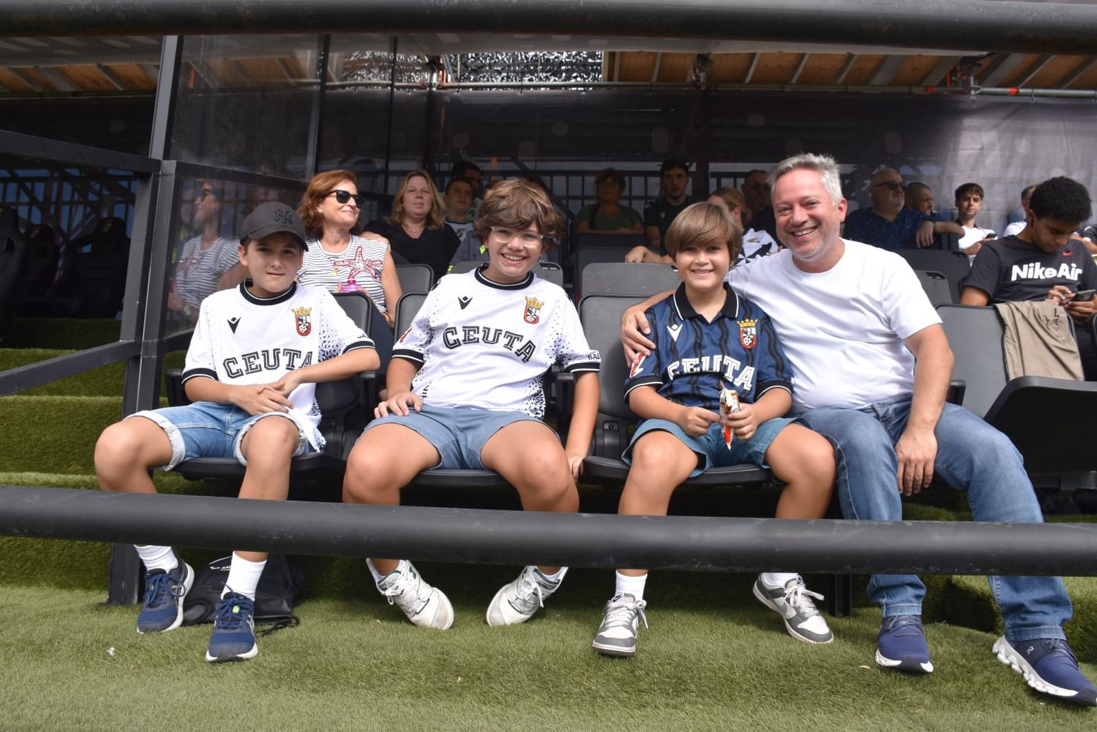 FOTOGALERÍA | Así vio Nicol's a los ceutíes en la previa de la AD Ceuta contra el Mirandés