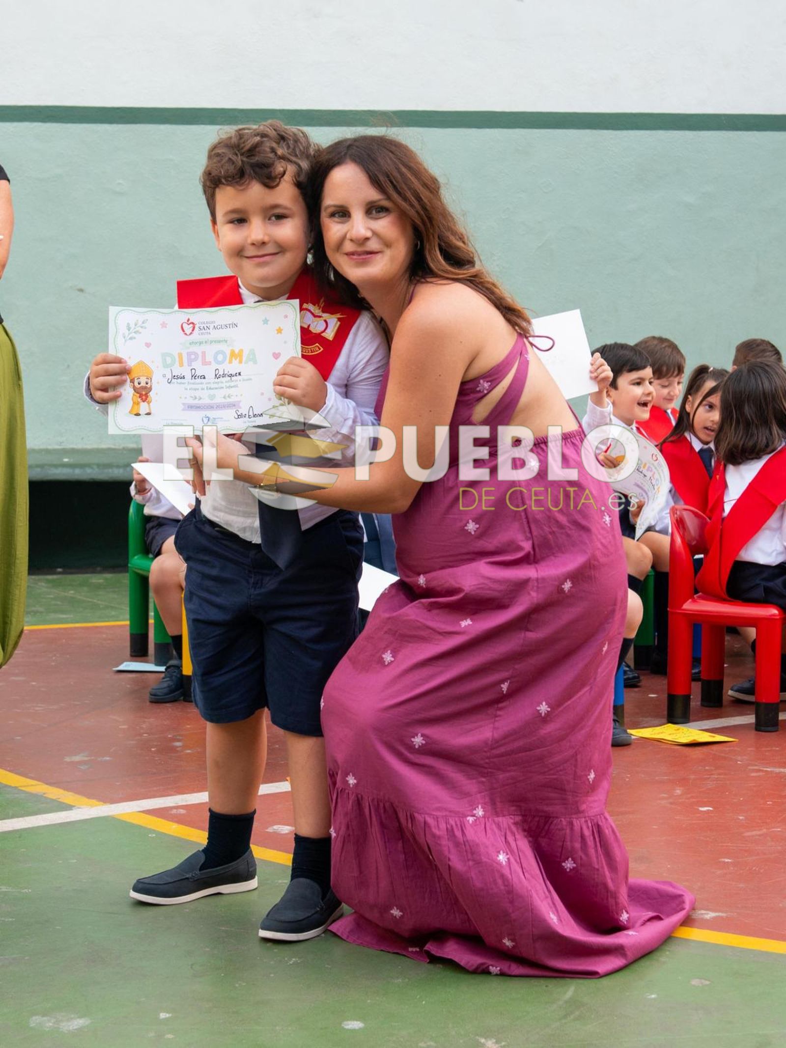 Lágrimas, sonrisas y sueños en la graduación de Infantil del San Agustín