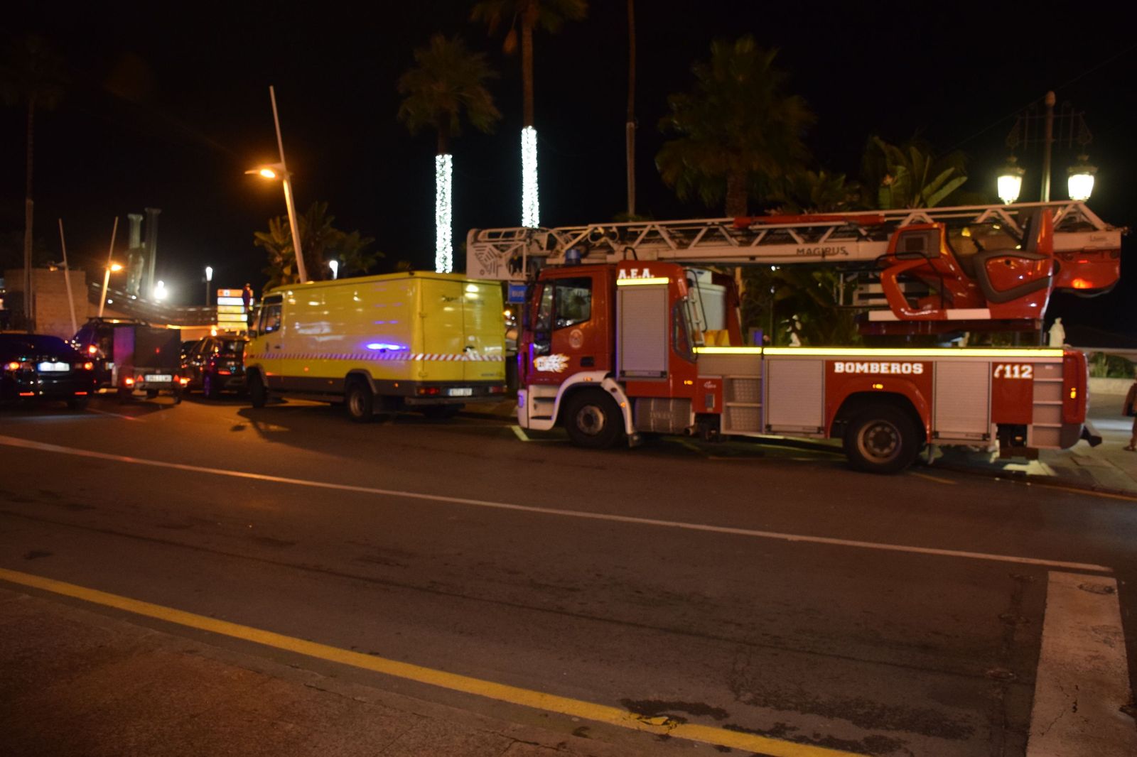 Los ceutíes se emocionan con la llegada de los Reyes Magos