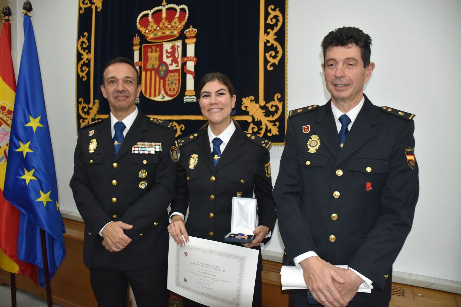 Protección Civil rreconoce el éxito de la OPE con la entrega de sus Medallas