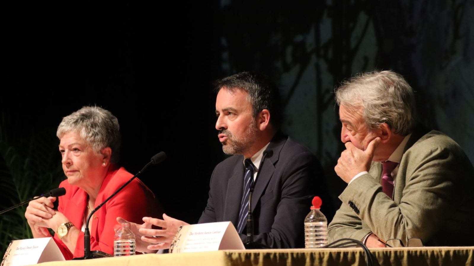 El secretario de Estado de Justicia, Manuel Olmedo, en las Jornadas Jurídicas junto a los magistrados Rosa de Castro y Heriberto Asencio.