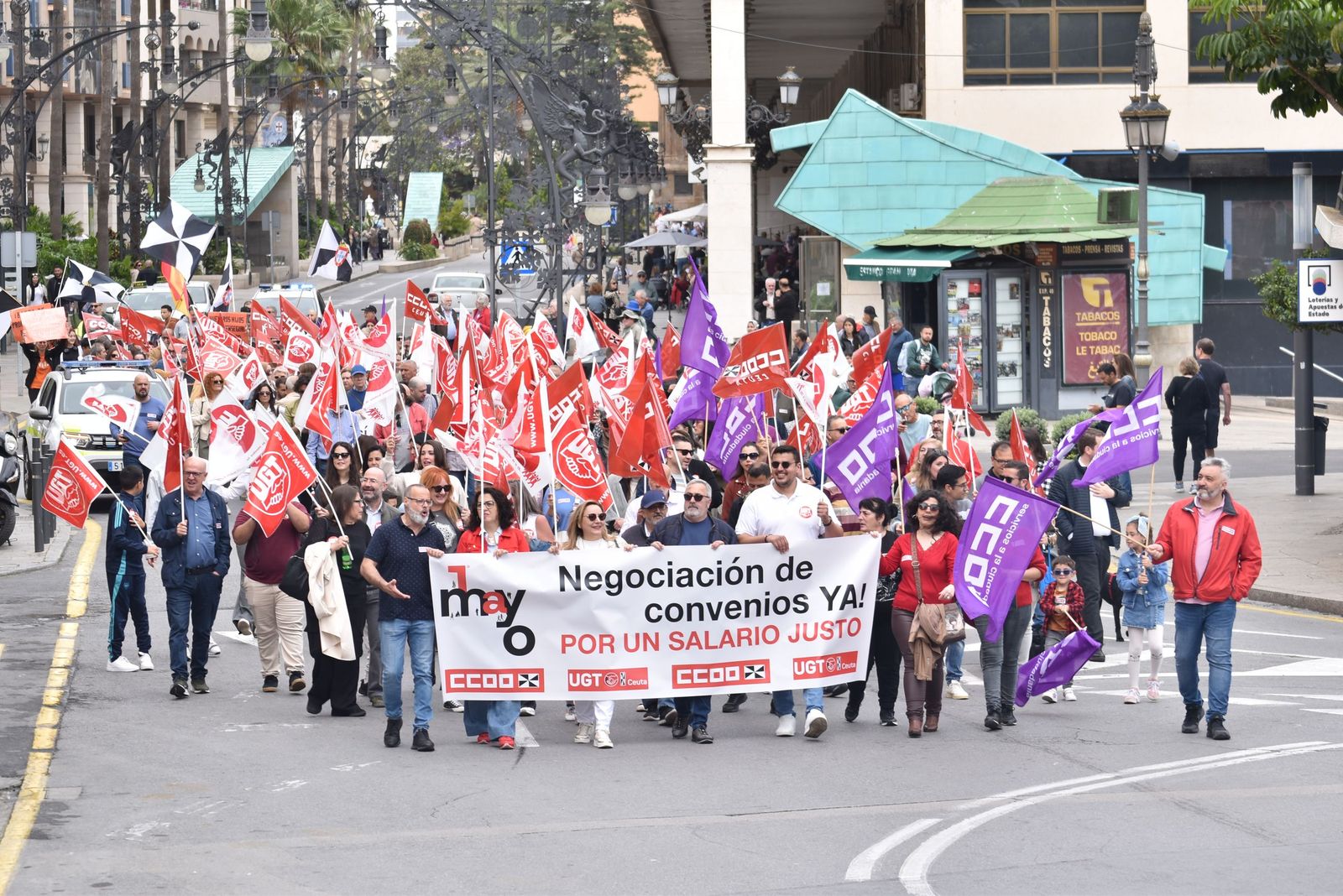 Imagen de la manifestación del Primero de Mayo en Ceuta, organizada por CCOO y UGT.