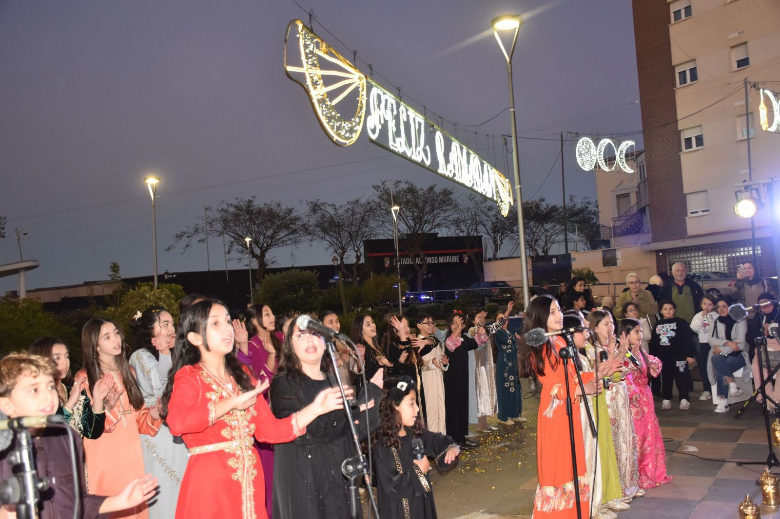 Ceuta ya luce su alumbrado por Ramadán