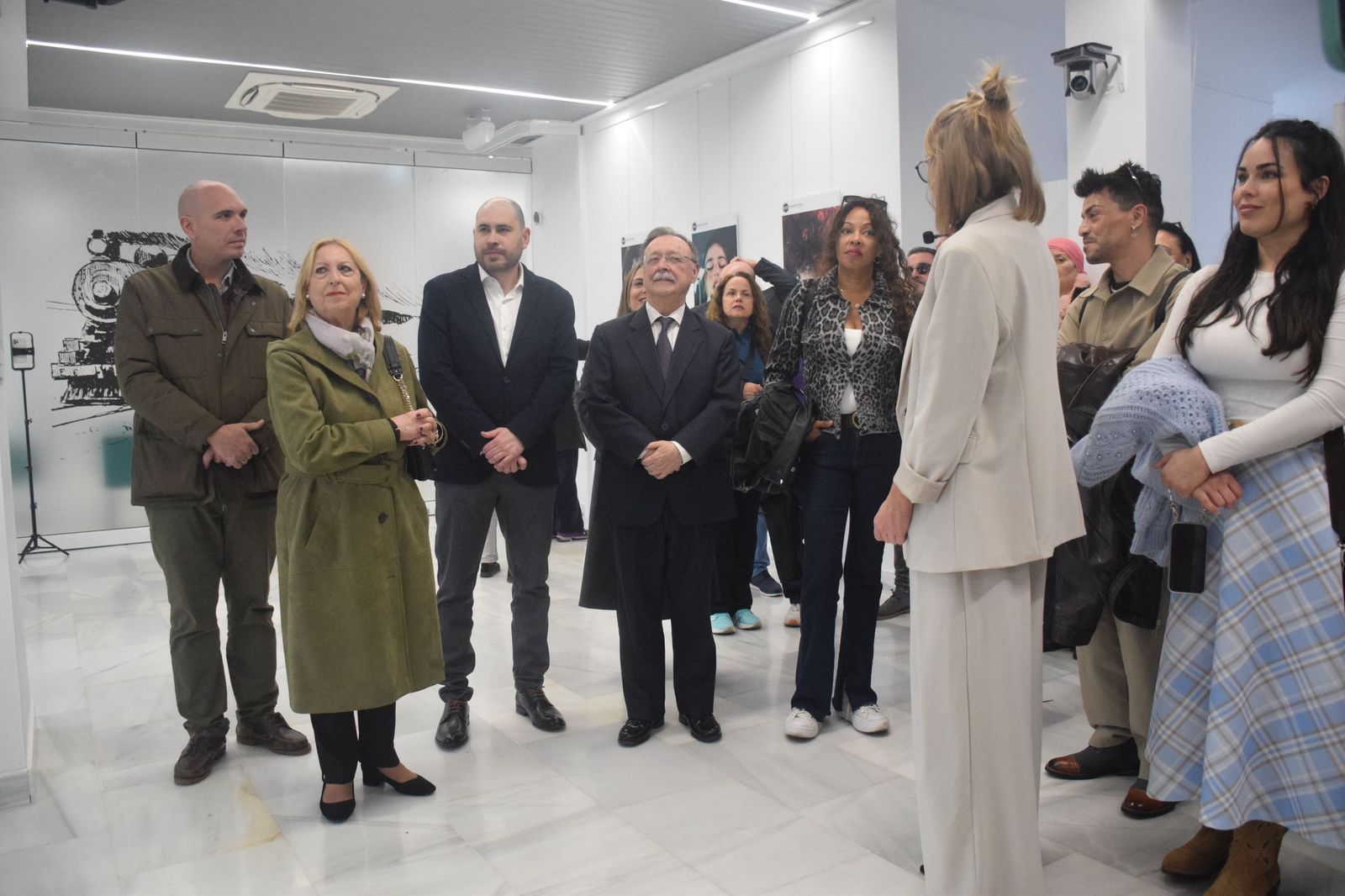 FOTOGALERÍA | La Fundación Premio Convivencia inaugura en Ceuta la muestra “Unik@”