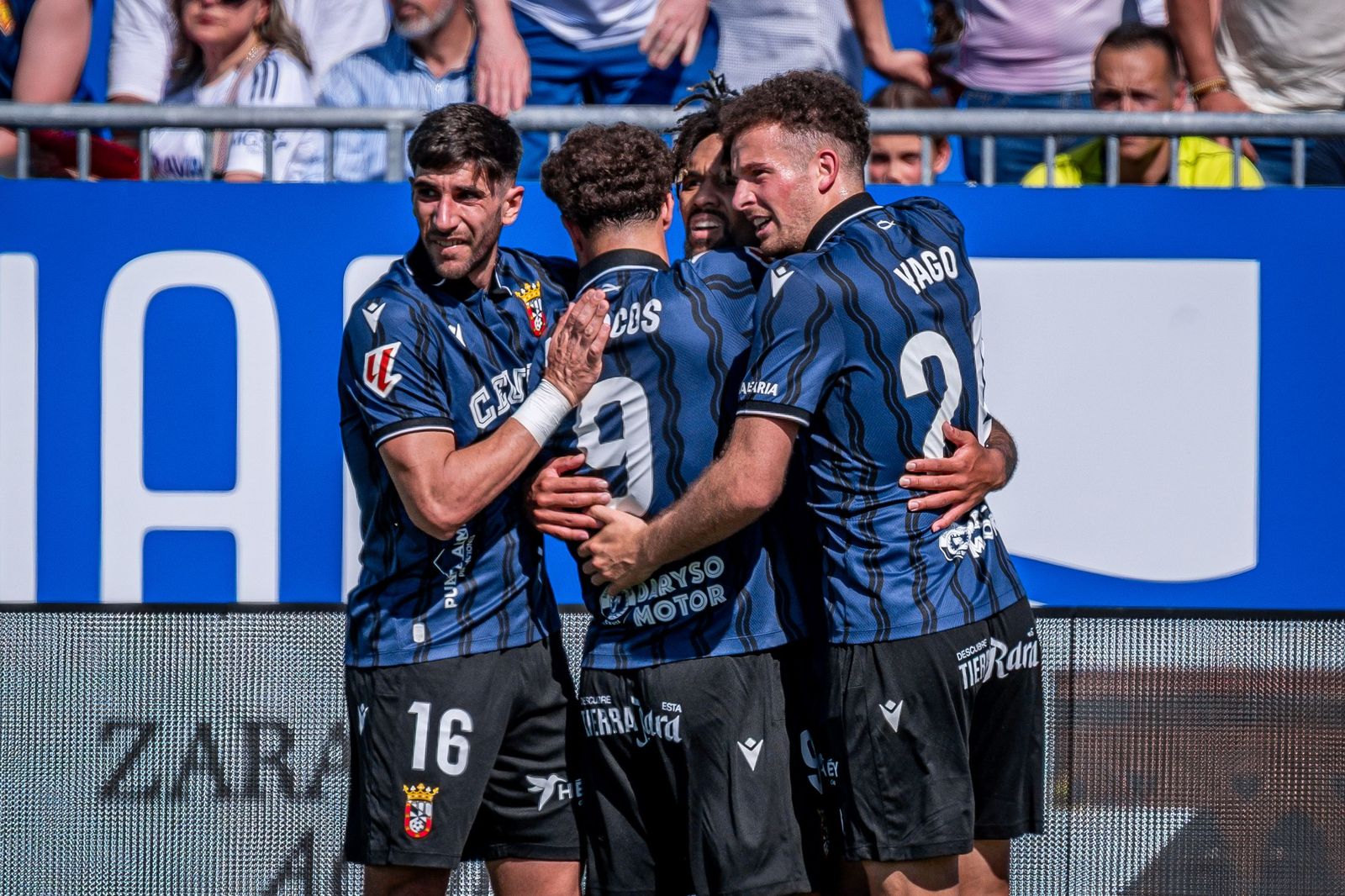 La AD Ceuta celebrando uno de los goles