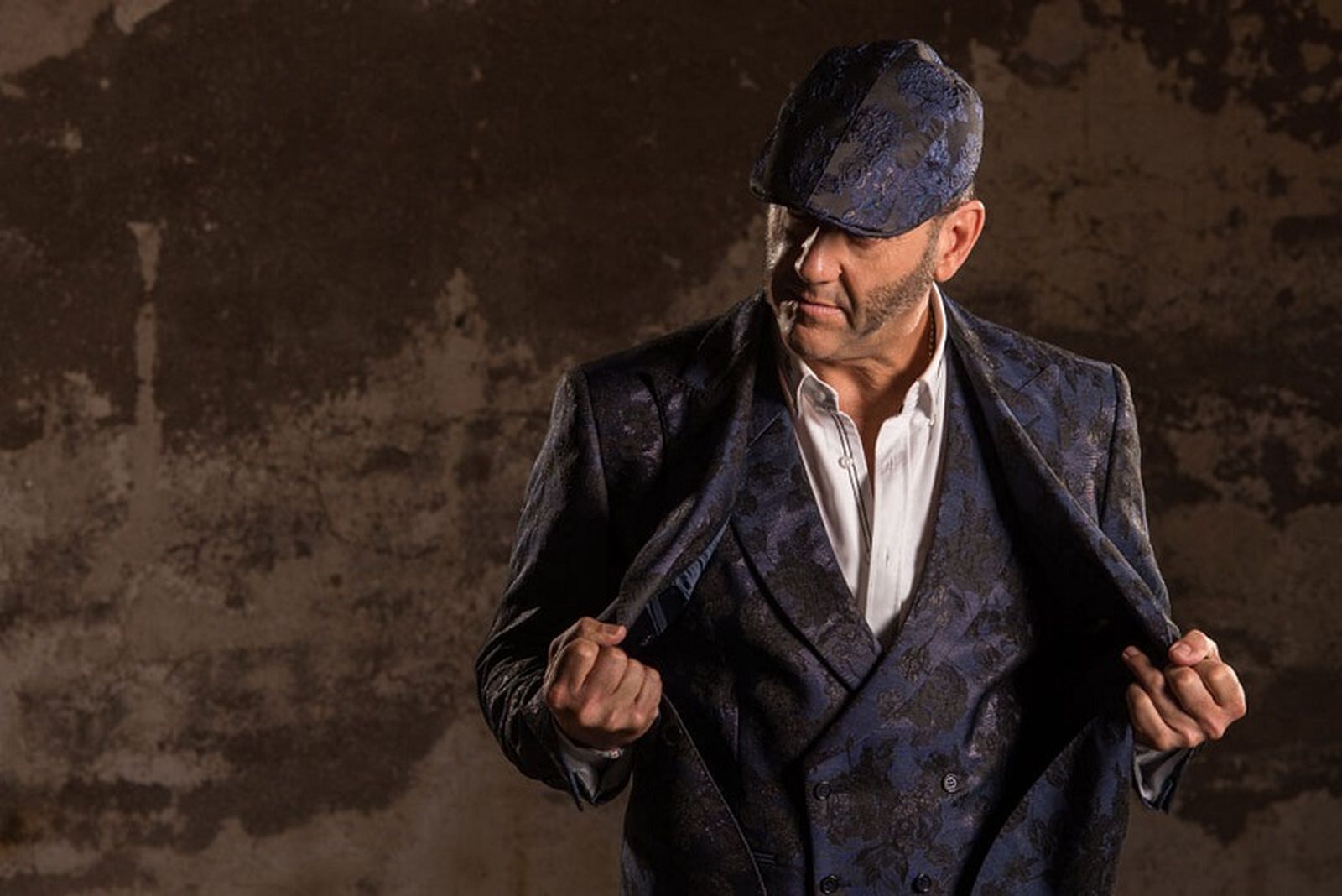 Paco Candela durante una sesión de fotos. / FOTO CEDIDA