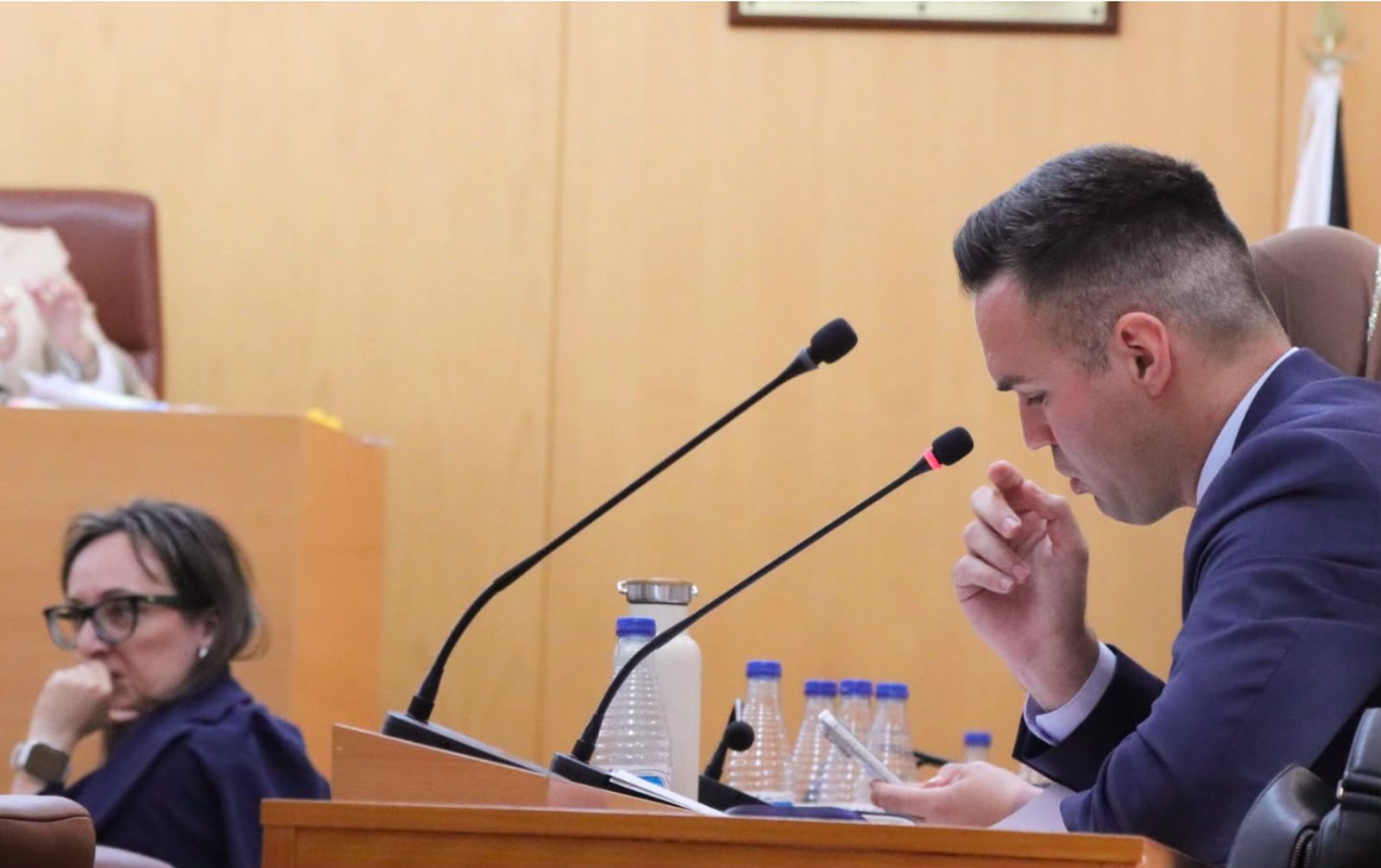 Verdejo defiende su propuesta en la Asamblea