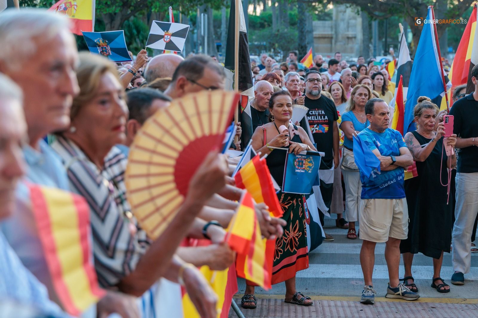 Melilla se vuelca con Ceuta: la Casa Regional de Ceuta, protagonista de una multitudinaria concentración