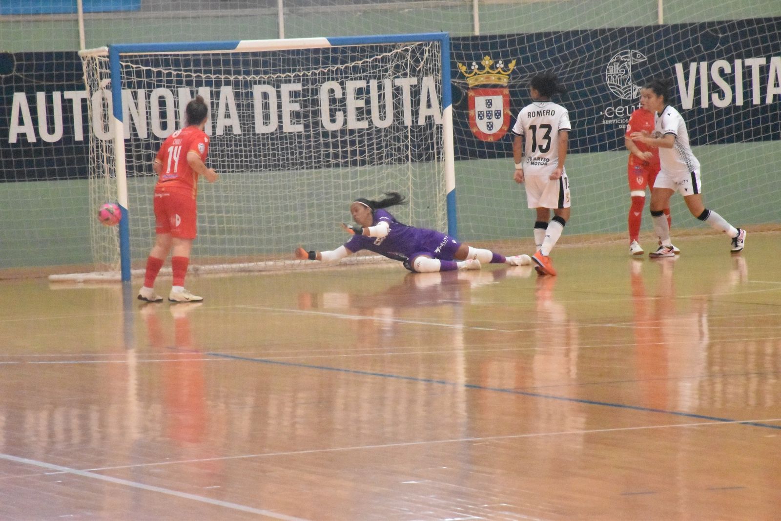La AD Ceuta Femenino empató frente al Poio