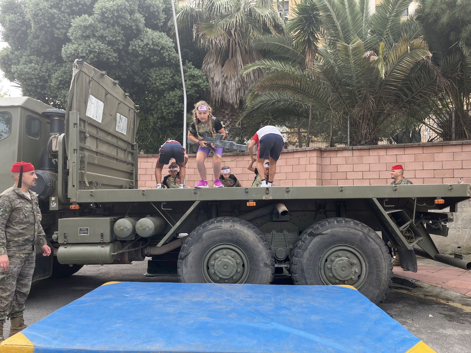El ‘Desafío de los 300’ convierte Ceuta en una fiesta escolar de esfuerzo, compañerismo y superación