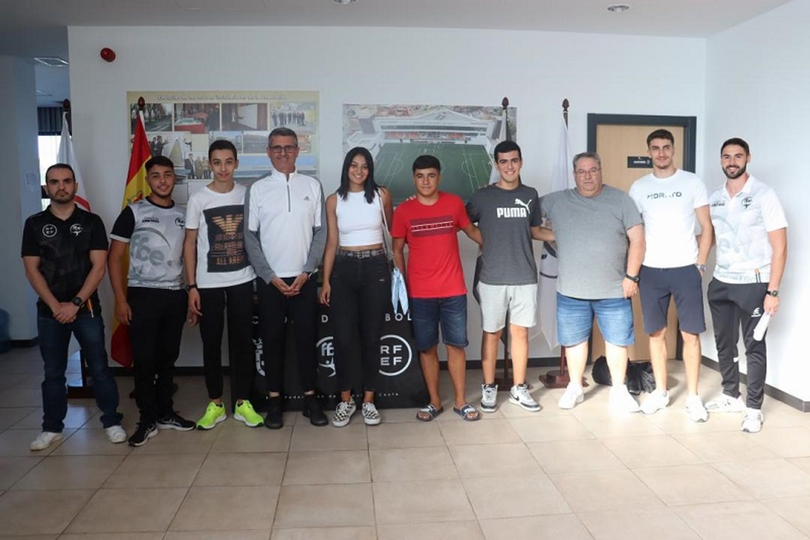 9229_00100_0000055791_1_img_6924