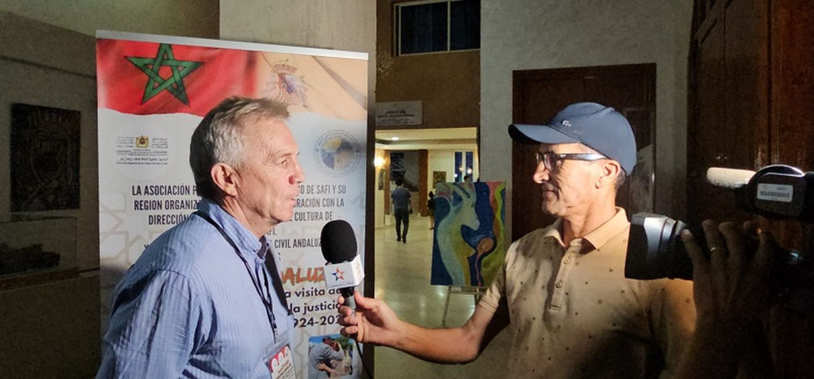 Alejandro Delmás es entrevistado durante una visita a Marruecos. / FOTO Partido Andalusí