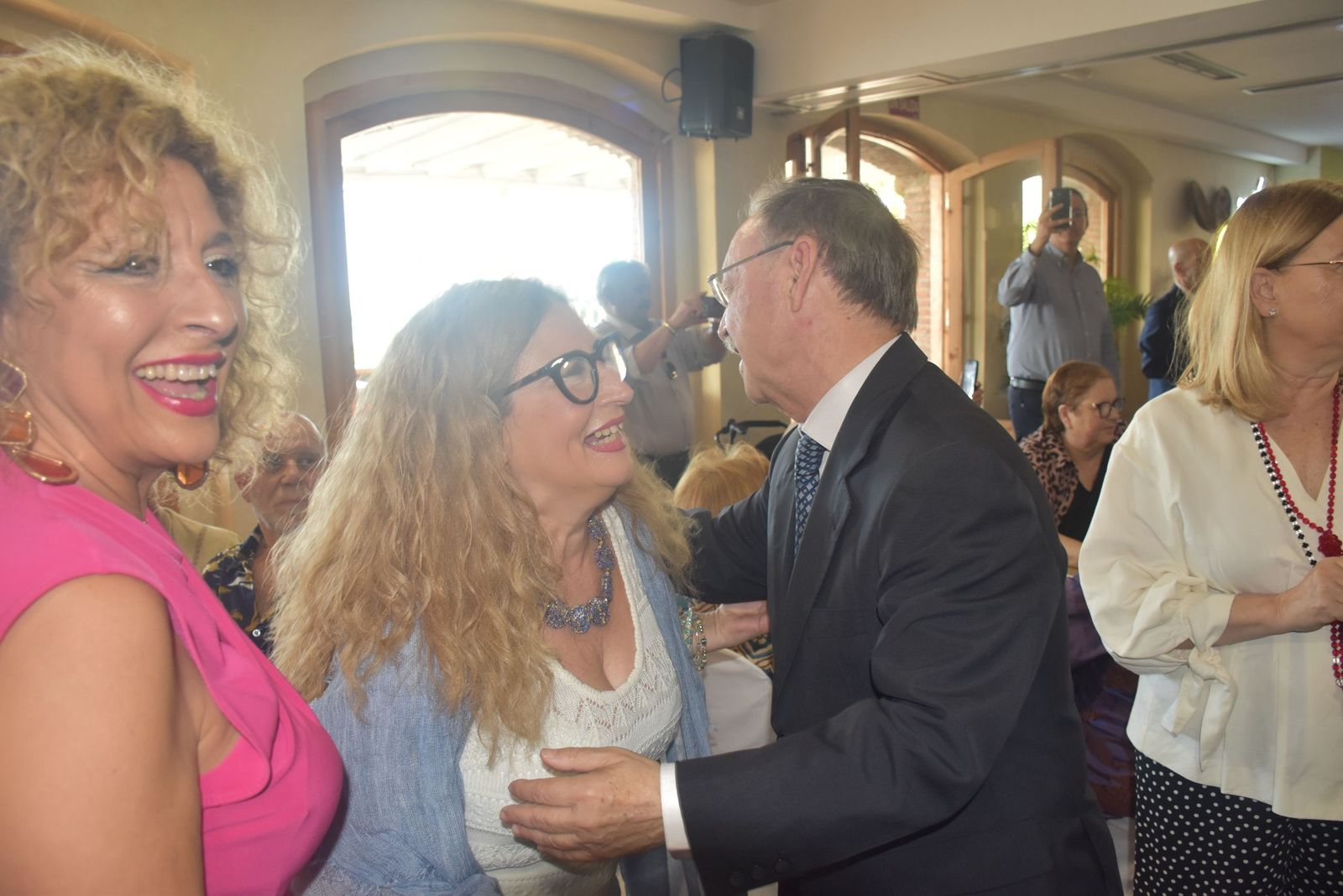 La tradicional Fiesta del Sacrificio reúne a 200 mayores entre música, baile y tradición