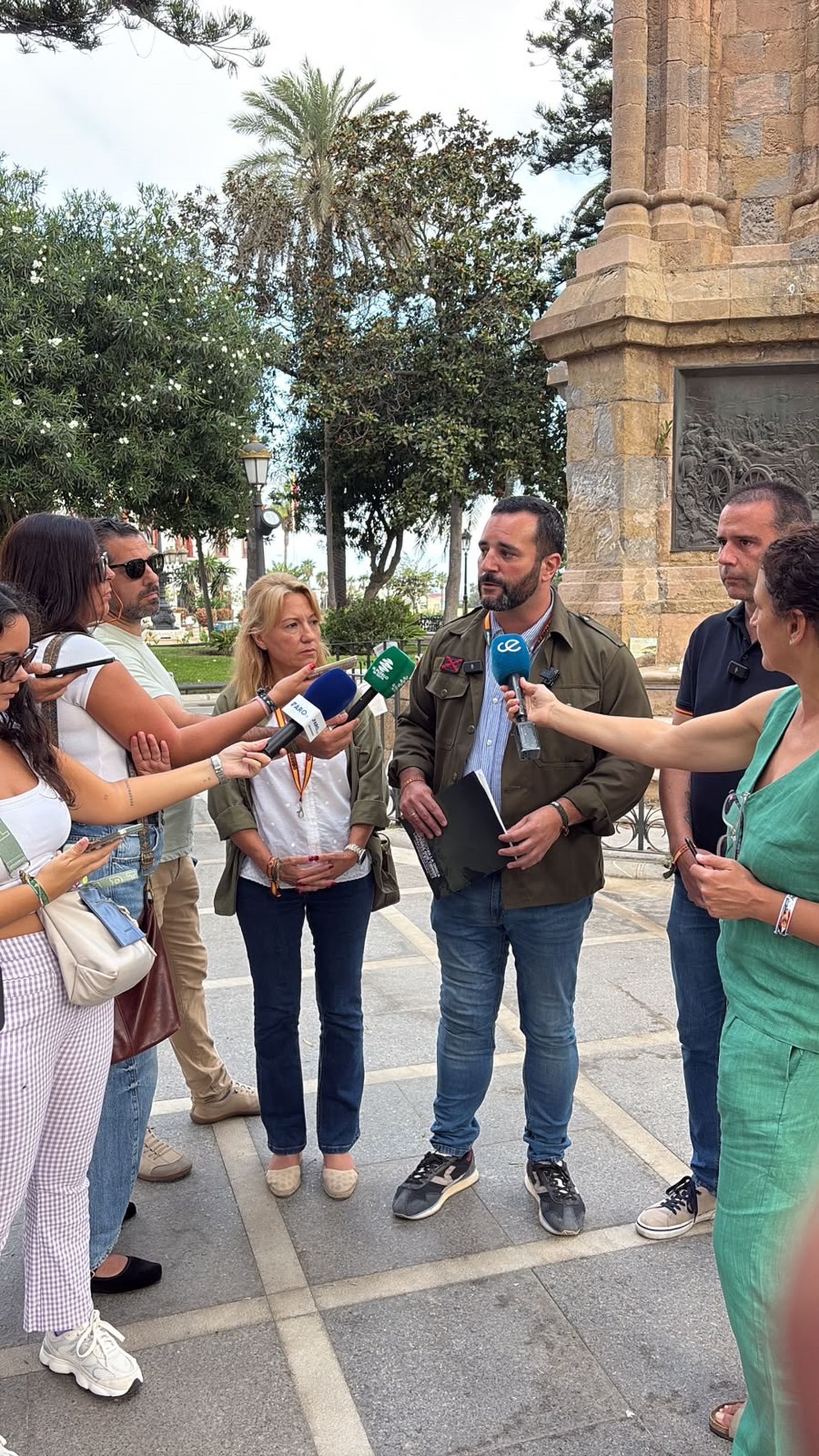 La Fuente atendiendo a los medios de comunicación en la mañana de este jueves