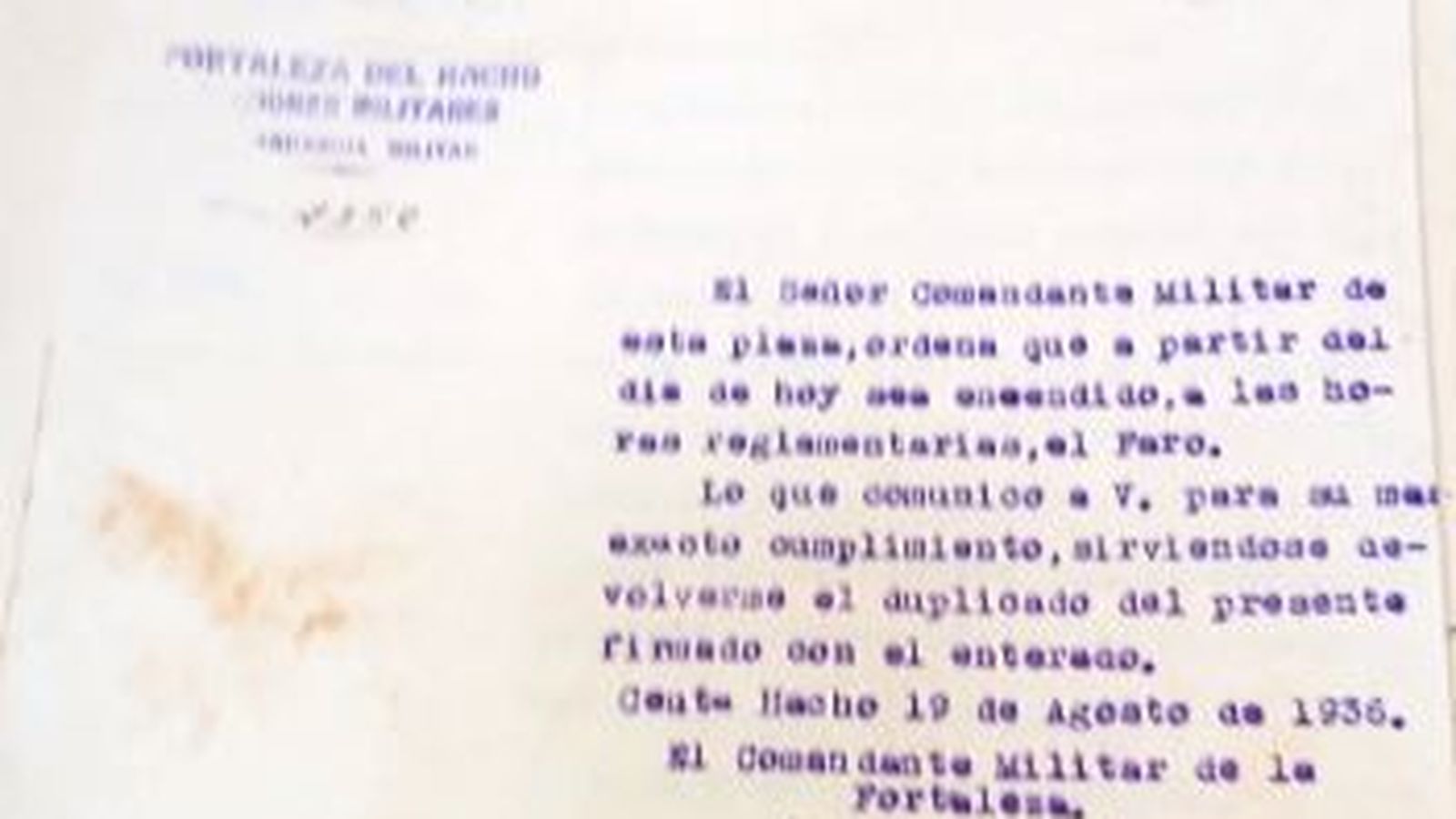 Orden de  volver a encender la lámpara del faro de Punta Almina