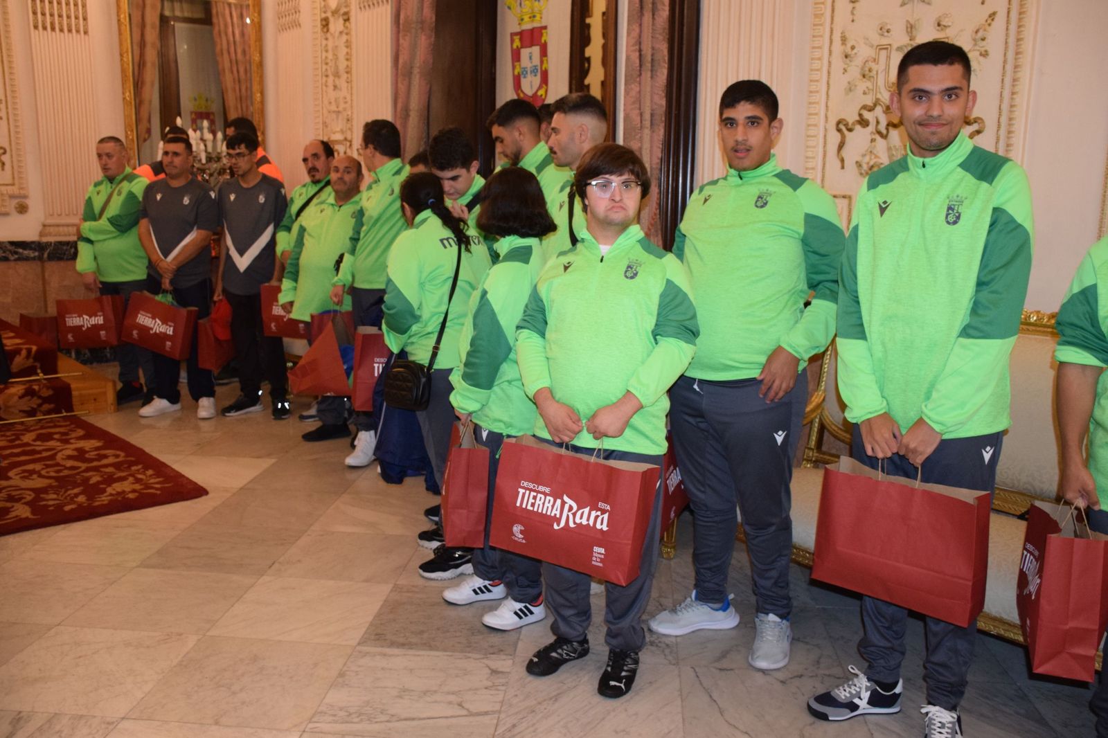 Vivas recibe al equipo Genuine de la AD Ceuta